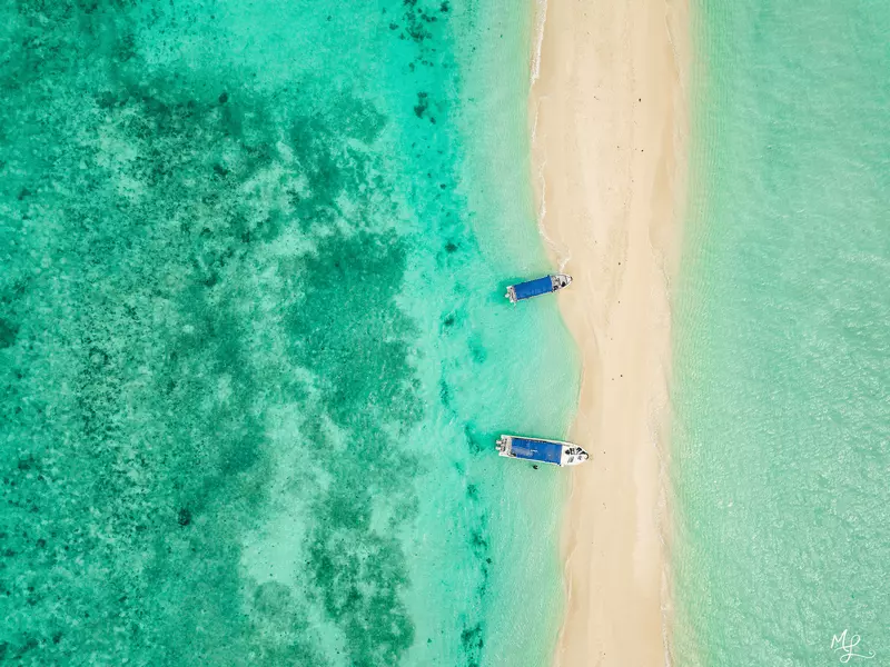 Crystal clear blue waters and white sandy beaches, the perfect destination, Timba Timba island, Borneo, Malaysia